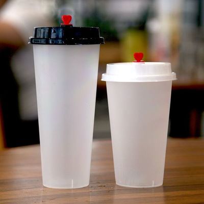 塑料杯VS紙杯 健康與環(huán)保的雙重考量